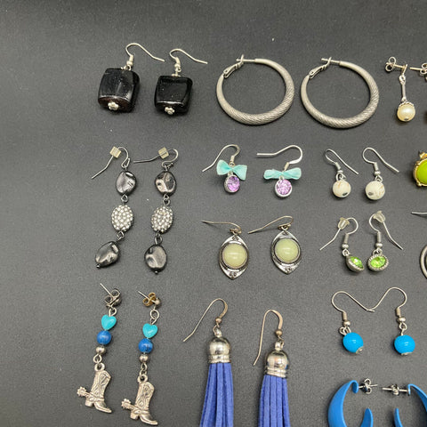 Vintage to Modern Costume Earring Jewelry Lot of 28 Pairs Hoops Dangles Novelty