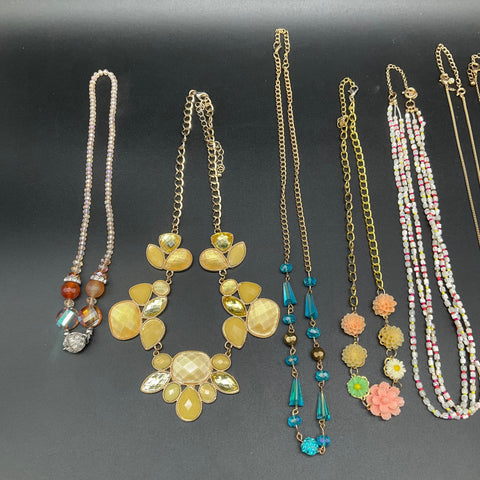 Mixed Fashion Costume Jewelry Lot 0.46 Lbs Necklaces Gold Tone Beaded Pendants