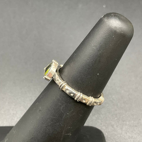 Silpada Sterling Silver 925 Green Trillion Cut Glass Stone Ring Size 4