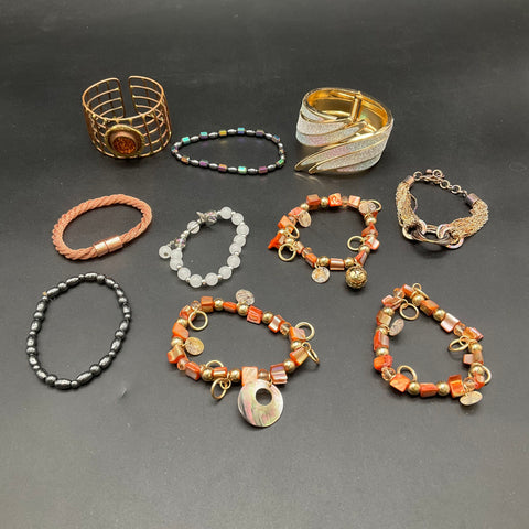 Mixed Costume Jewelry Bracelet Lot 1.26 lbs Vintage Modern Bangles Cuffs Beaded
