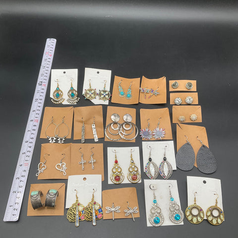Fashion & Boho Costume Jewelry Lot 21 Pairs Earrings Silver Gold Tone Spiritual