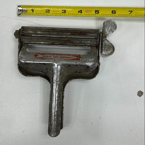 Vintage Kitchen Utensil Lot (5) Townsend Skinner Indestructo Scoop Hand Drill