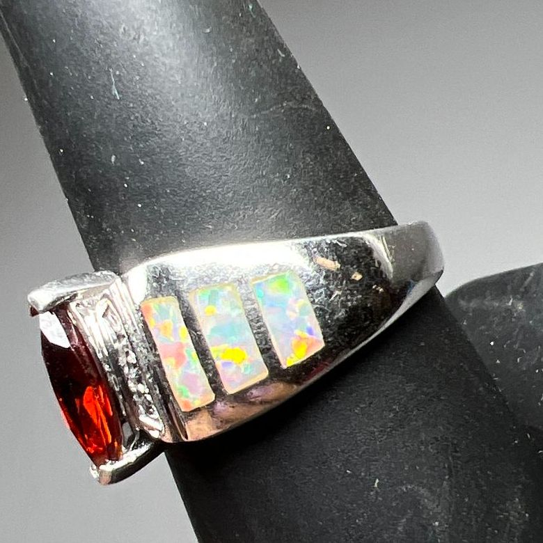 925 Sterling Silver Red & Clear Rhinestone Opal Inlay Ring Size 5 5.22g