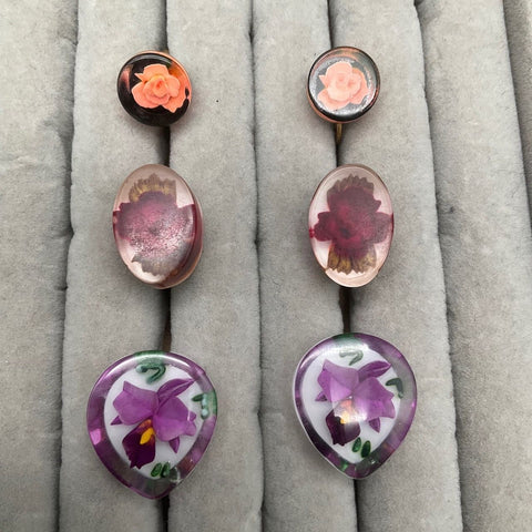 Vintage Lucite Reverse Carved Flower Jewelry Lot 3 Brooches 3 Pairs Earrings