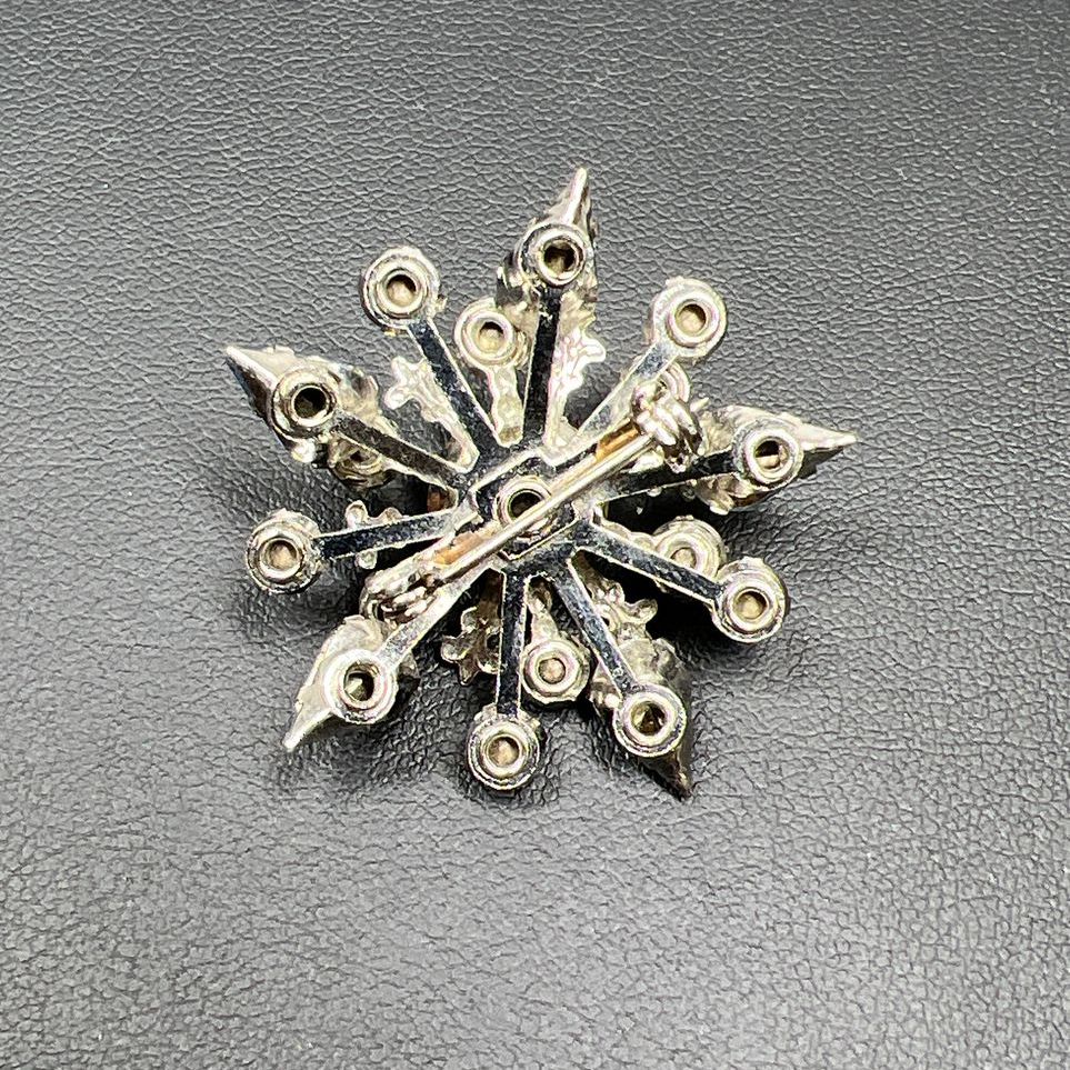 Sparkling Blue Rhinestone Snowflake Silver Tone Brooch