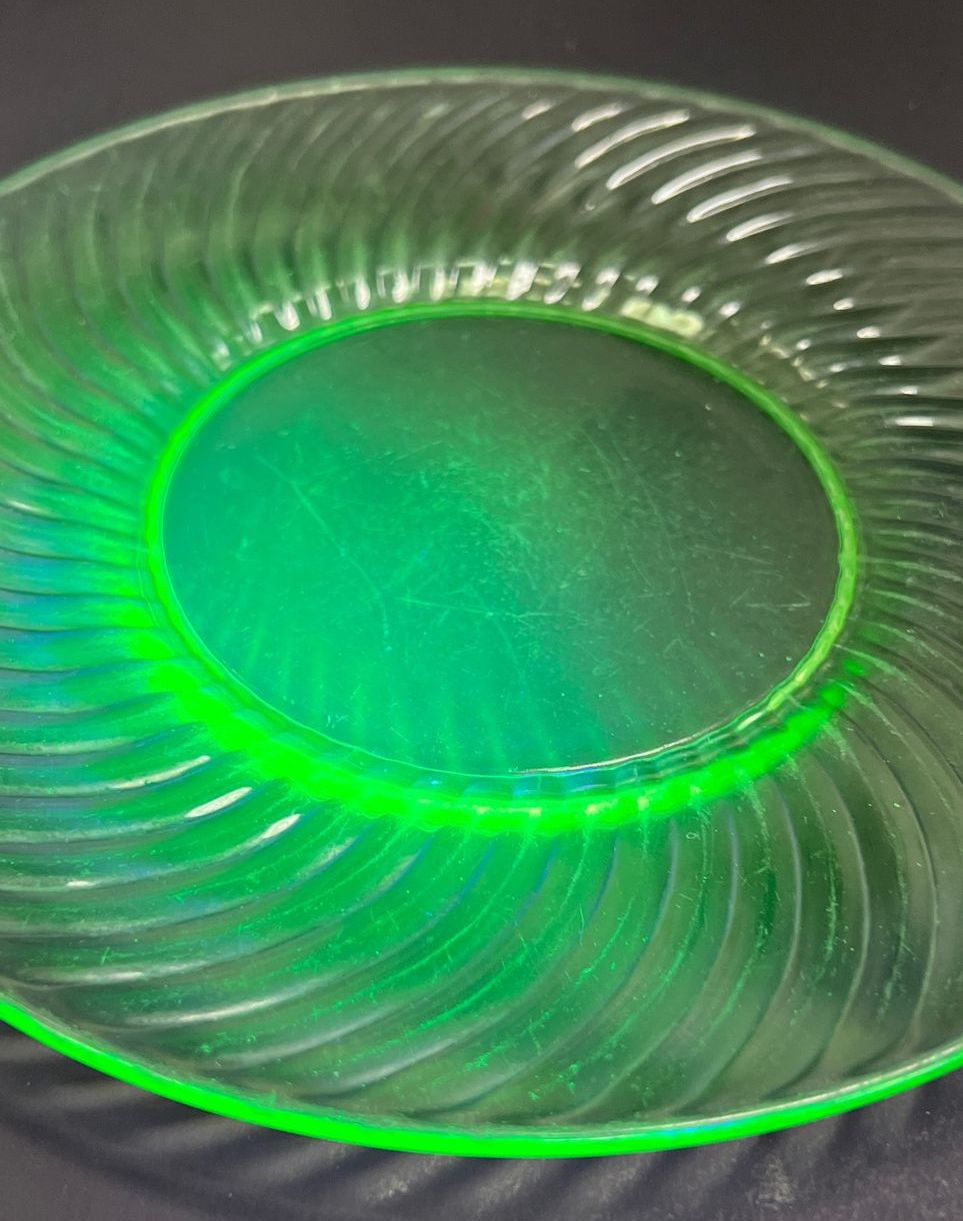 Black Light Reactive Uranium Glass Dessert Plate