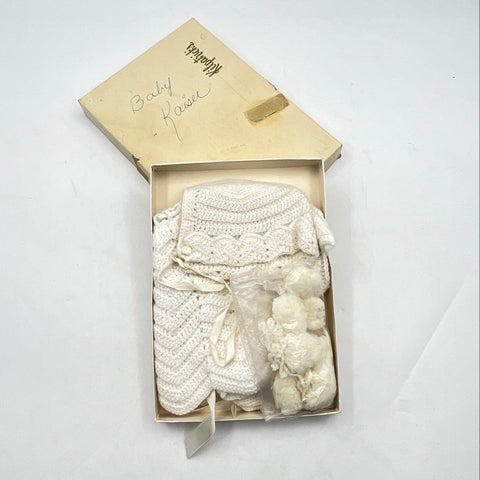 Vintage Crochet Knit Baby Layette Set Sweater Bonnet Booties White Sz 0-3M