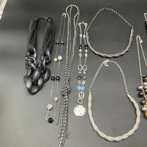 Modern Fashion Costume Jewelry Lot 10 Necklaces Beaded Mesh Silver Tone Black