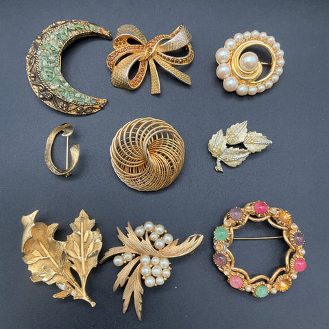 Vintage Costume Jewelry Lot of 9 Gold Tone Brooches Floral Leaf Bow Faux Pearl