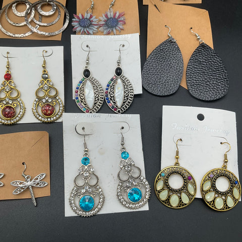 Fashion & Boho Costume Jewelry Lot 21 Pairs Earrings Silver Gold Tone Spiritual
