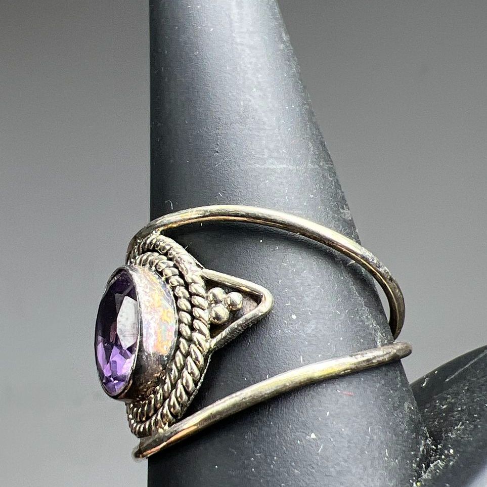 925 Sterling Silver Purple Amethyst Ring Size 9.5