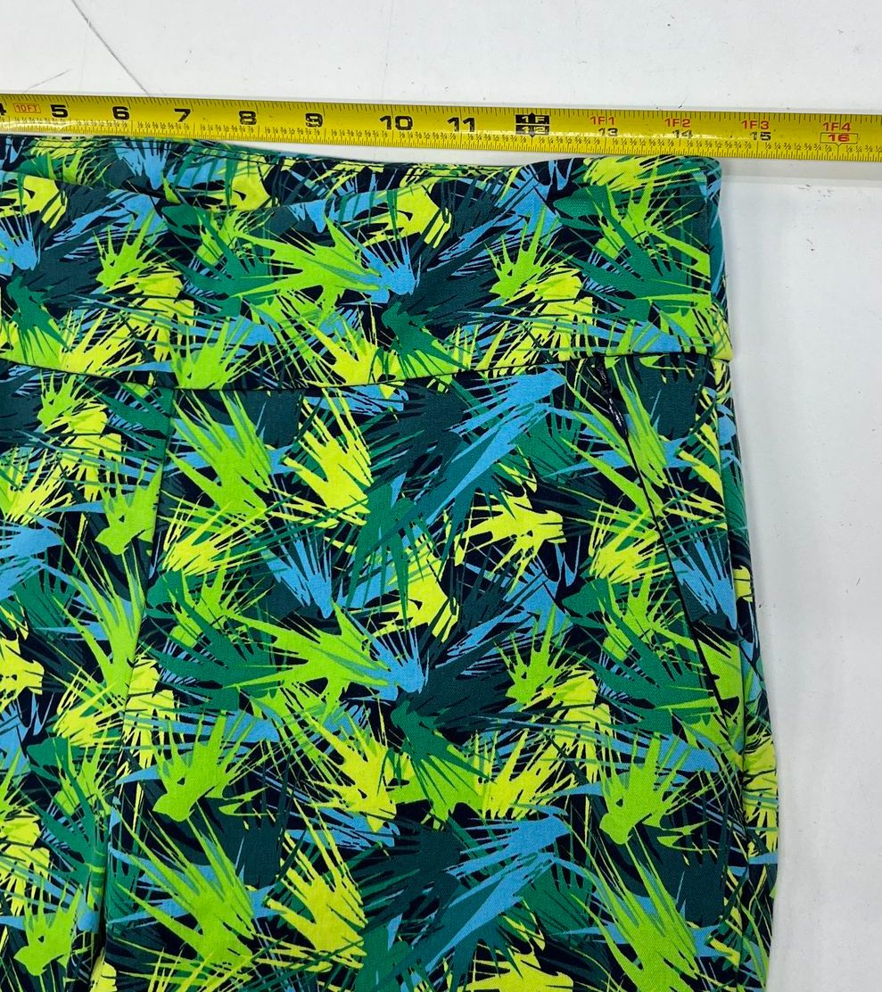 NWOT Women's Soft Surroundings Tropical Green Leaf Print Pants - Size Small