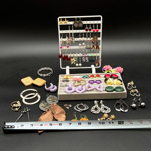 Mixed Costume Jewelry Earring Lot 45+ Pairs Vintage & Modern Hoops Dangles Studs