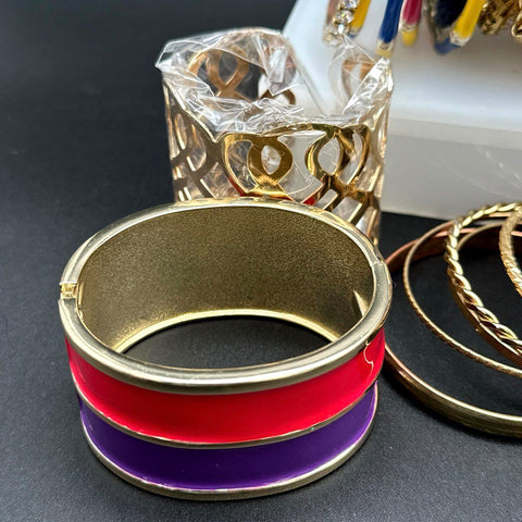 Mixed Fashion Costume Jewelry Lot 40+ Pieces Bangles Cuffs Beaded Rhinestone