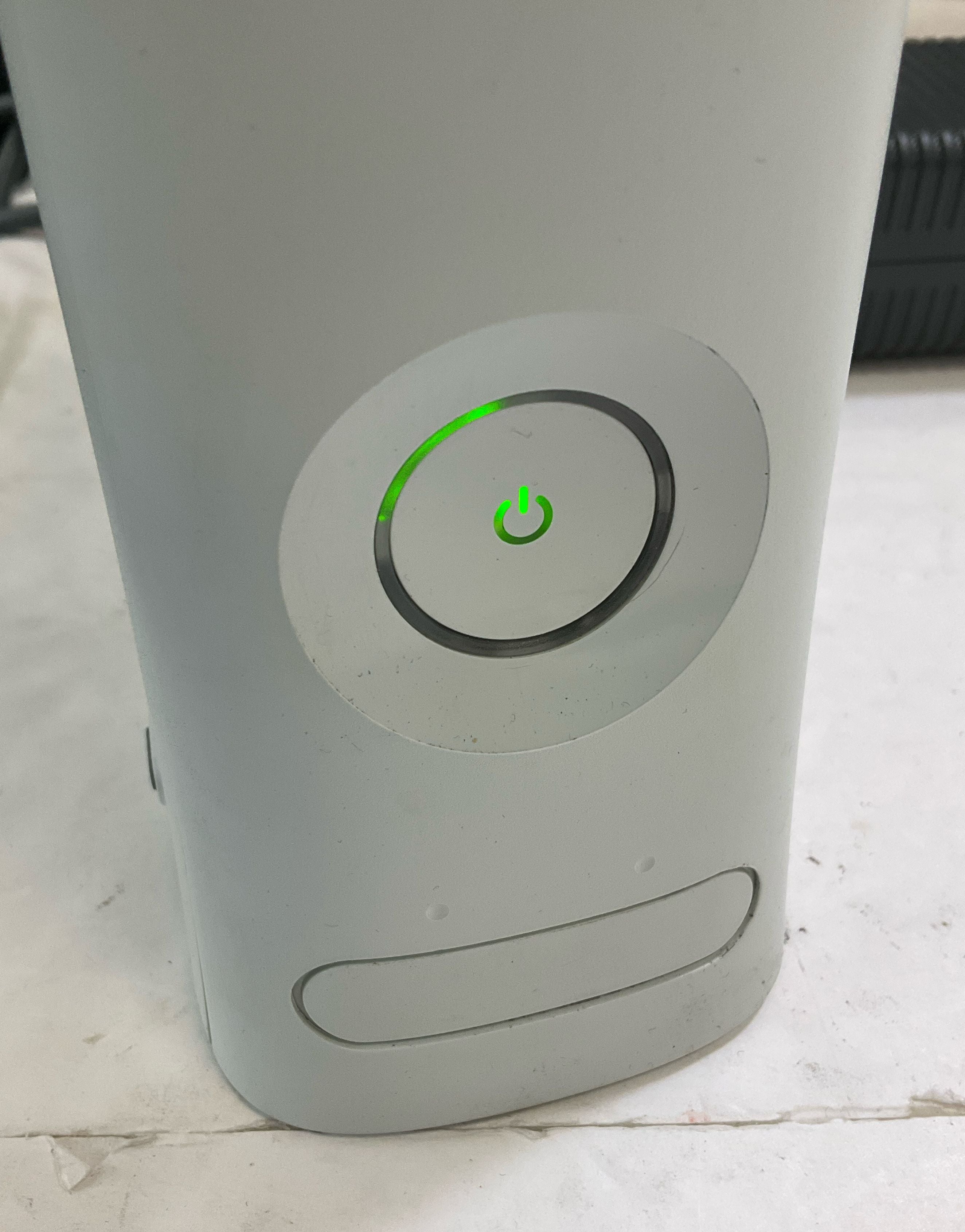 Microsoft XBOX 360 No Hard Drive For Parts or Repair Remanufactured Unit
