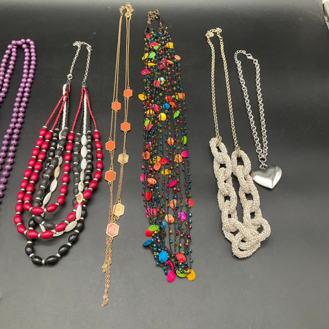 Mixed Fashion Jewelry Lot 7 Necklaces Beaded Rhinestone Enamel Gold Silver Tone
