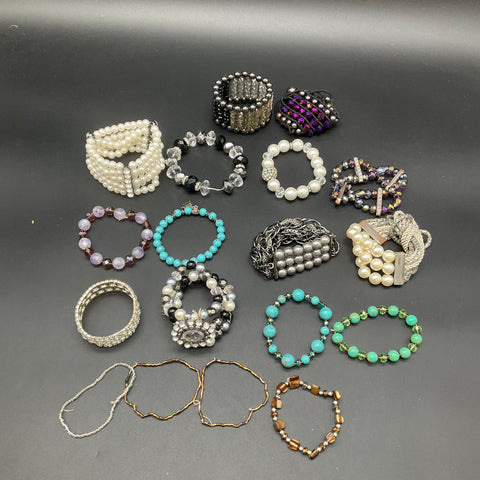 18pc Costume Jewelry Bracelet Lot Faux Pearl Rhinestone Beaded Stretch Bangles