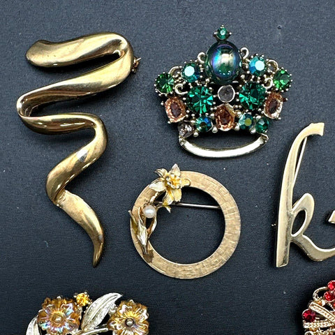 Vintage to Modern Costume Jewelry Lot 11pc Gold Tone Brooches Rhinestone Enamel