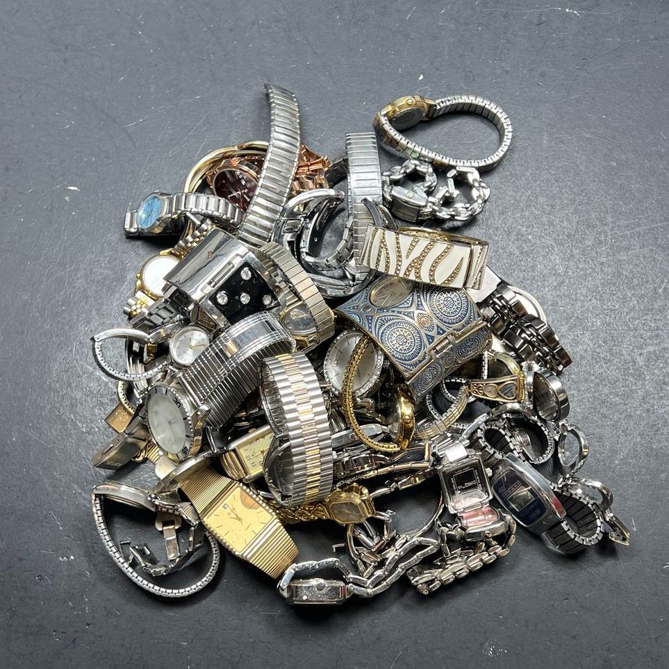 Lot of Assorted Styles Metal Banded Watches For Parts or Repair