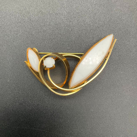 Vintage Mid Century Gold Tone Milk Glass Abstract Brooch & Earrings Demi Parure