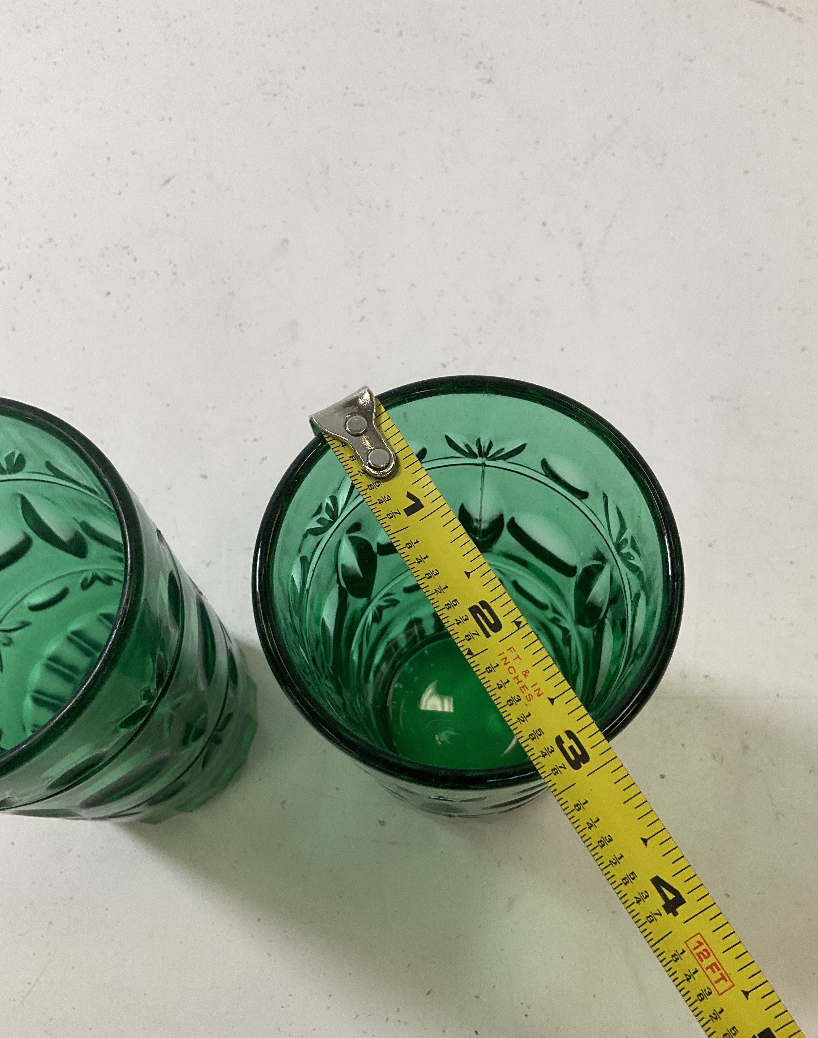 Set Of Two Vintage Indiana Glass Company Green Tumblers Drinking Glasses