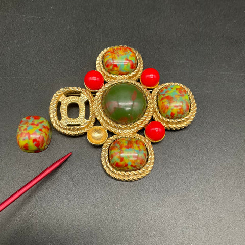 Vintage Sarah Coventry Costume Jewelry Lot Brooches Earrings Necklace