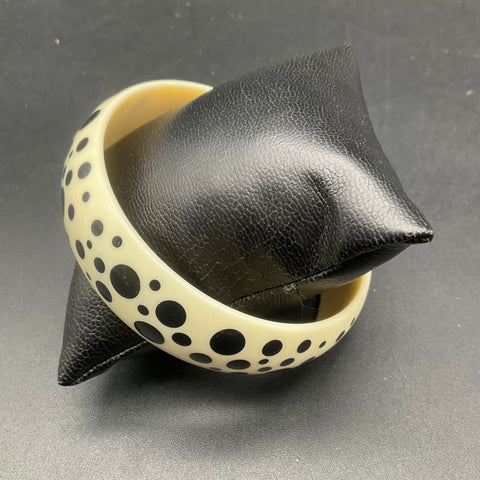 Vintage Mod 1960s Style Cream White Black Polka Dot Plastic Bangle Bracelet 8"