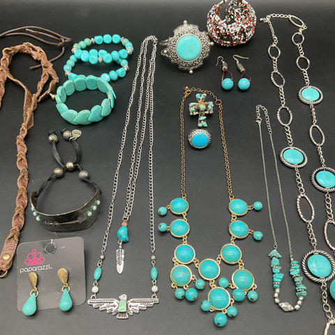 Southwestern Style Faux Turquoise Jewelry Lot 21pc Necklaces Bracelets Earrings