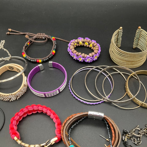 Eclectic Bracelet Jewelry Lot 30+ Harley-Davidson Huskers Snap Charm Beaded