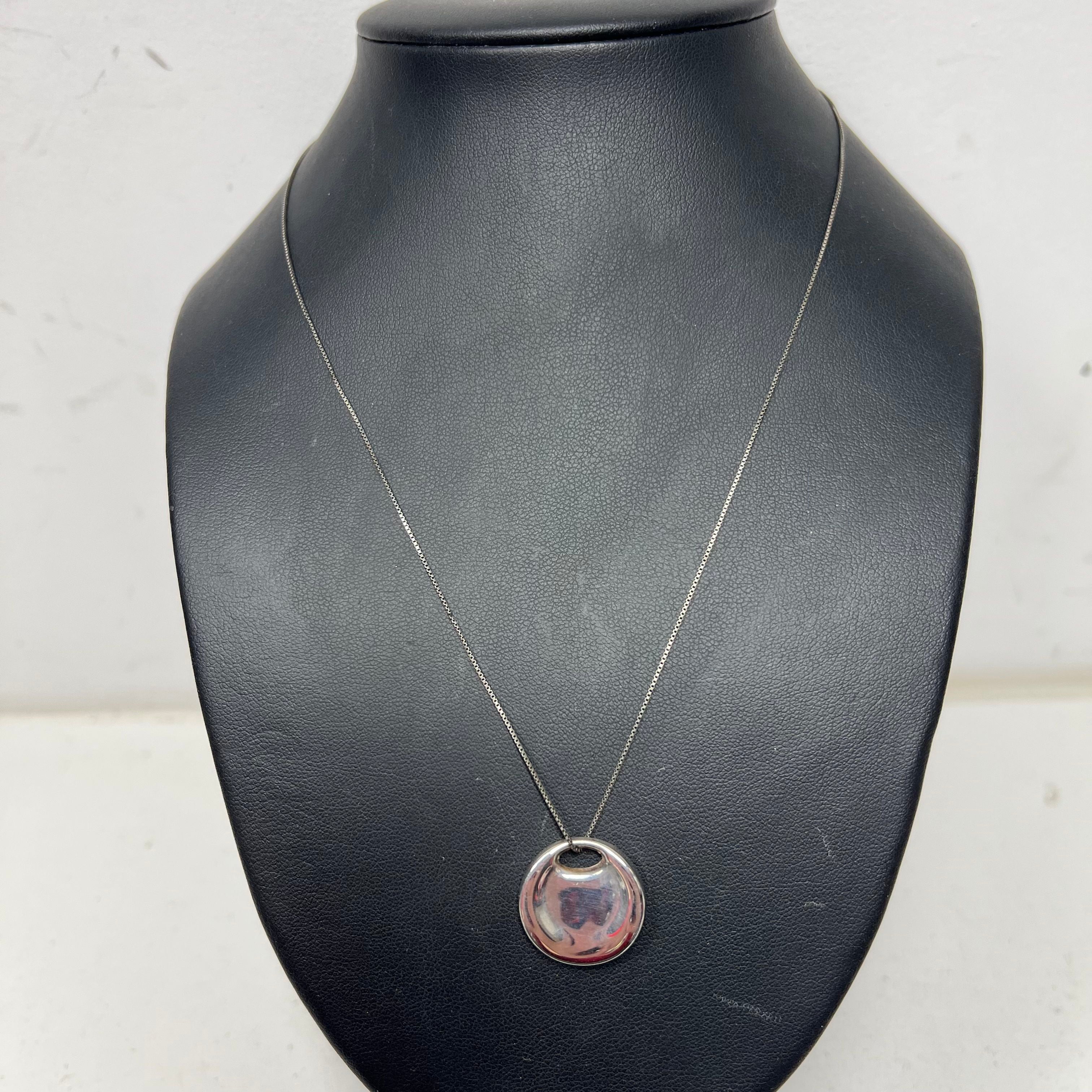 925 Sterling Silver Round Pendant Necklace Box Chain 3.56g
