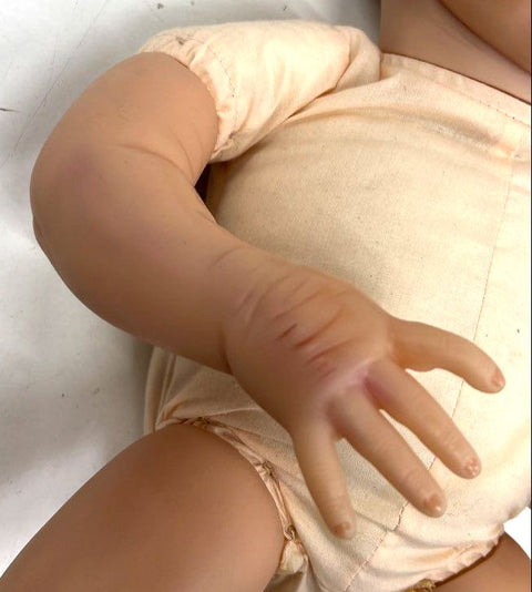 Lifelike Reborn Style Baby Doll Vinyl & Cloth Body Blue Eyes For Parts Repair