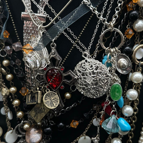 Mixed Fashion Necklaces Jewelry Lot Faux Pearl Charms Cross Sombrero Flower