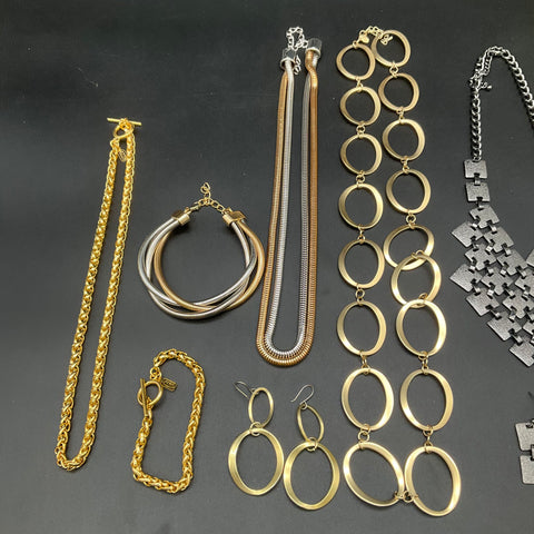 JNY Jones New York & Modern Jewelry Lot 8pc Necklaces Bracelets Gold Silver Tone