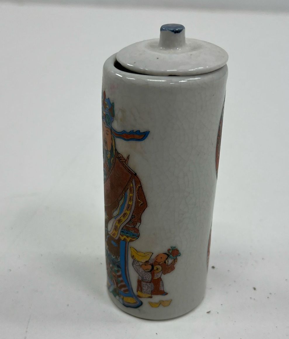 Decorative Collectible Painted Chinese Style Brush Pen Holder Vase With Lid
