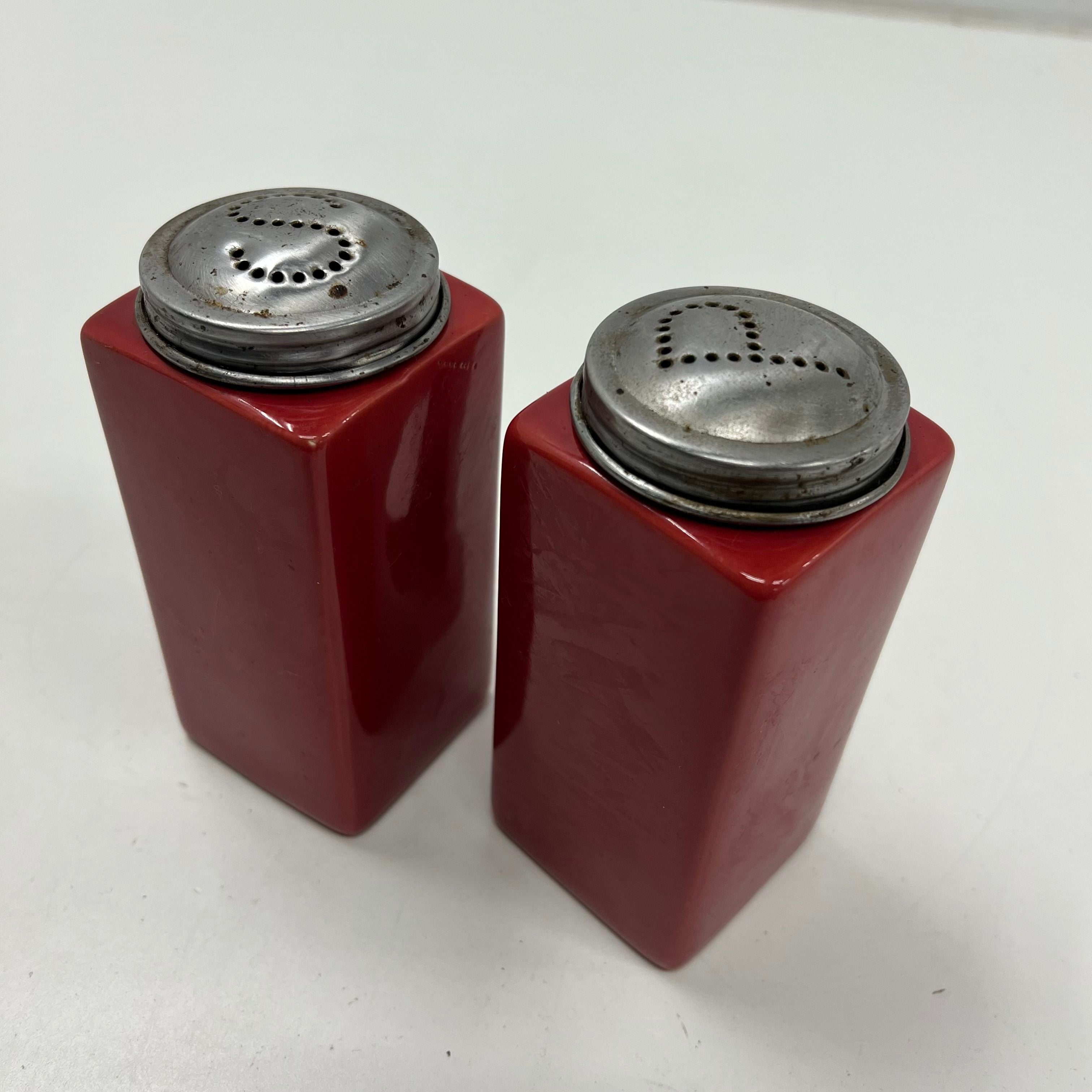OGGİ Red Ceramic Salt and Pepper Shakers Modernist Design Metal Lids 'S' 'P'