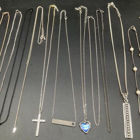 Fashion Costume Jewelry Lot 15 Necklaces Pendants Silver Gold Tone Cross Heart