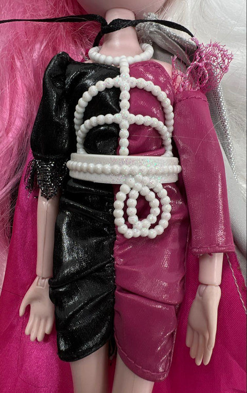 Bratz x Kylie Jenner & Monster High Draculaura G3 Fashion Doll Lot 2 Pieces