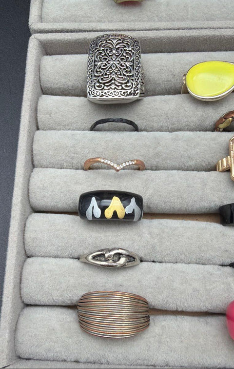 Mixed Costume Jewelry Lot 32 Pieces Vintage to Modern Boho Cocktail Rings