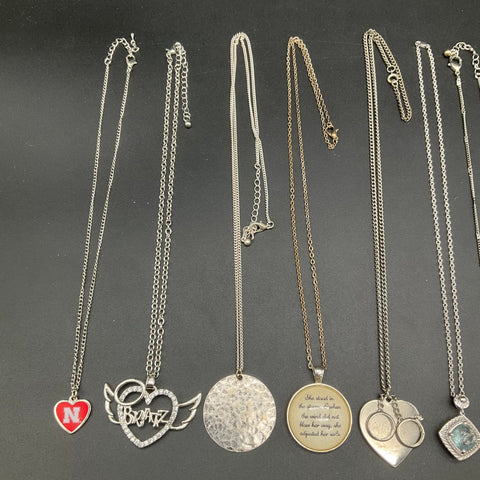 Fashion Costume Jewelry Lot 14 Necklaces Bratz Heart Statement Pendants