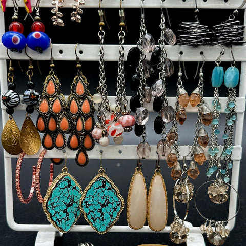 Mixed Costume Fashion Earrings Lot 26 Pairs Vintage to Modern Figural Beaded