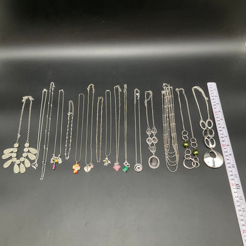 Vintage to Modern Mixed Costume Jewelry Necklace Lot 15 Pcs Bib Pendant Chain