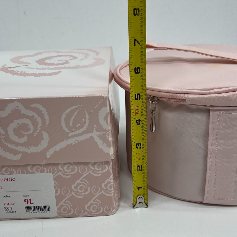 New ABC Blush Asymmetric Light Weight Breast Form Prosthesis 1022 Size 9L