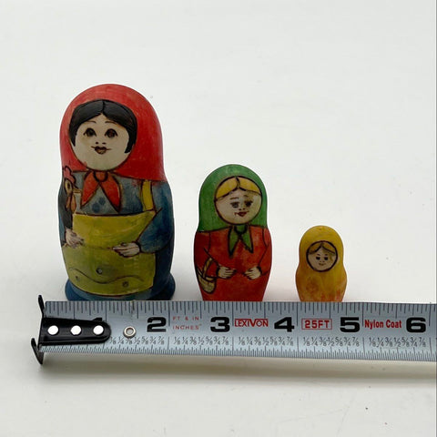 Vintage Russian Nesting Doll Matryoshka Set Hand Painted Wood 3 Pieces 4 Inch