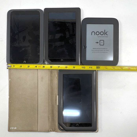 Barnes & Noble Nook Lot of 4 E-Readers Tablet Simple Touch For Parts/Repair