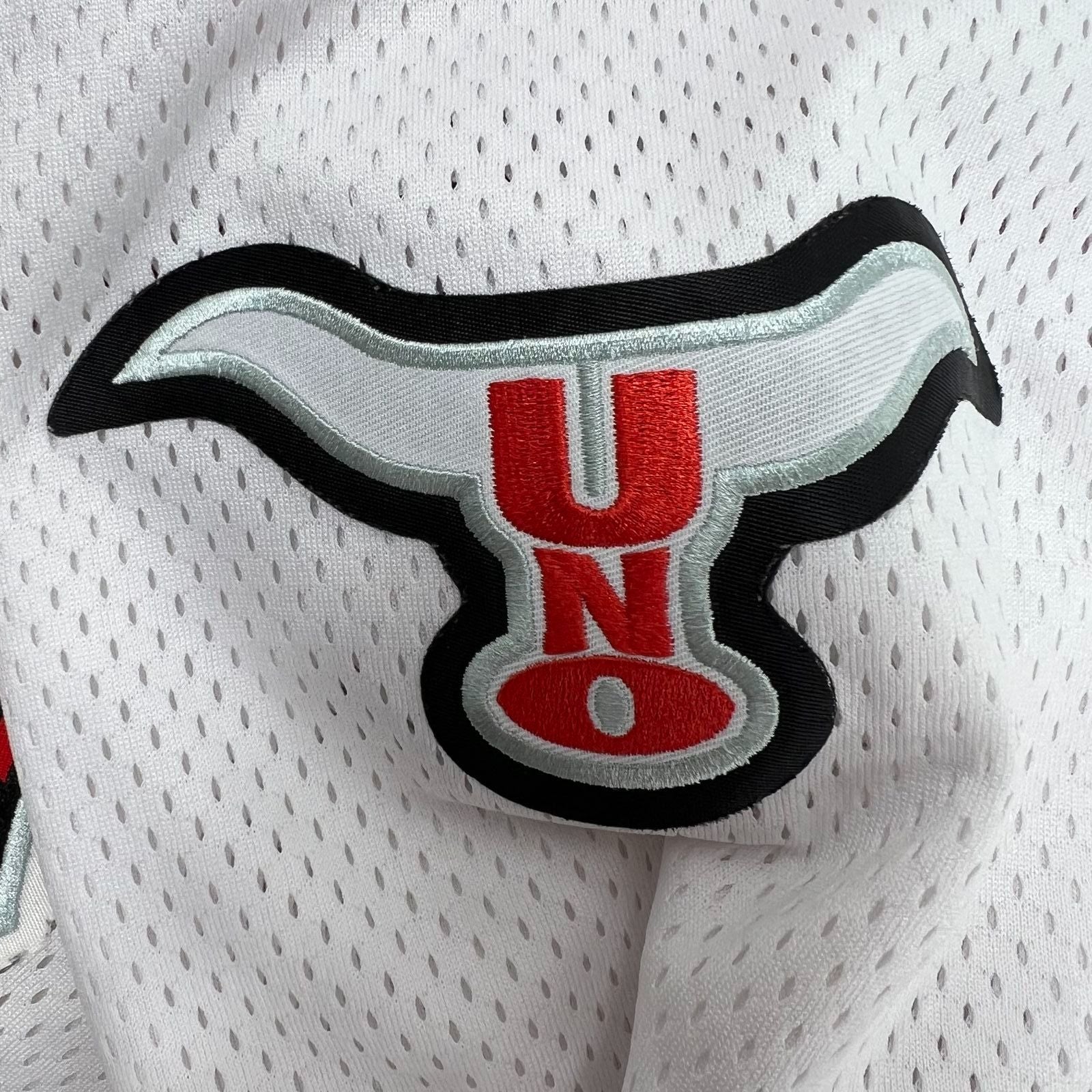 Omaha Mavericks UNO CCHA Hockey Jersey #10 Bakka Sz YS