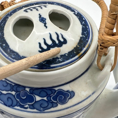 Vintage Chinese Blue & White Porcelain Dragon Tea Set Teapot 3 Lidded Mugs 8pc