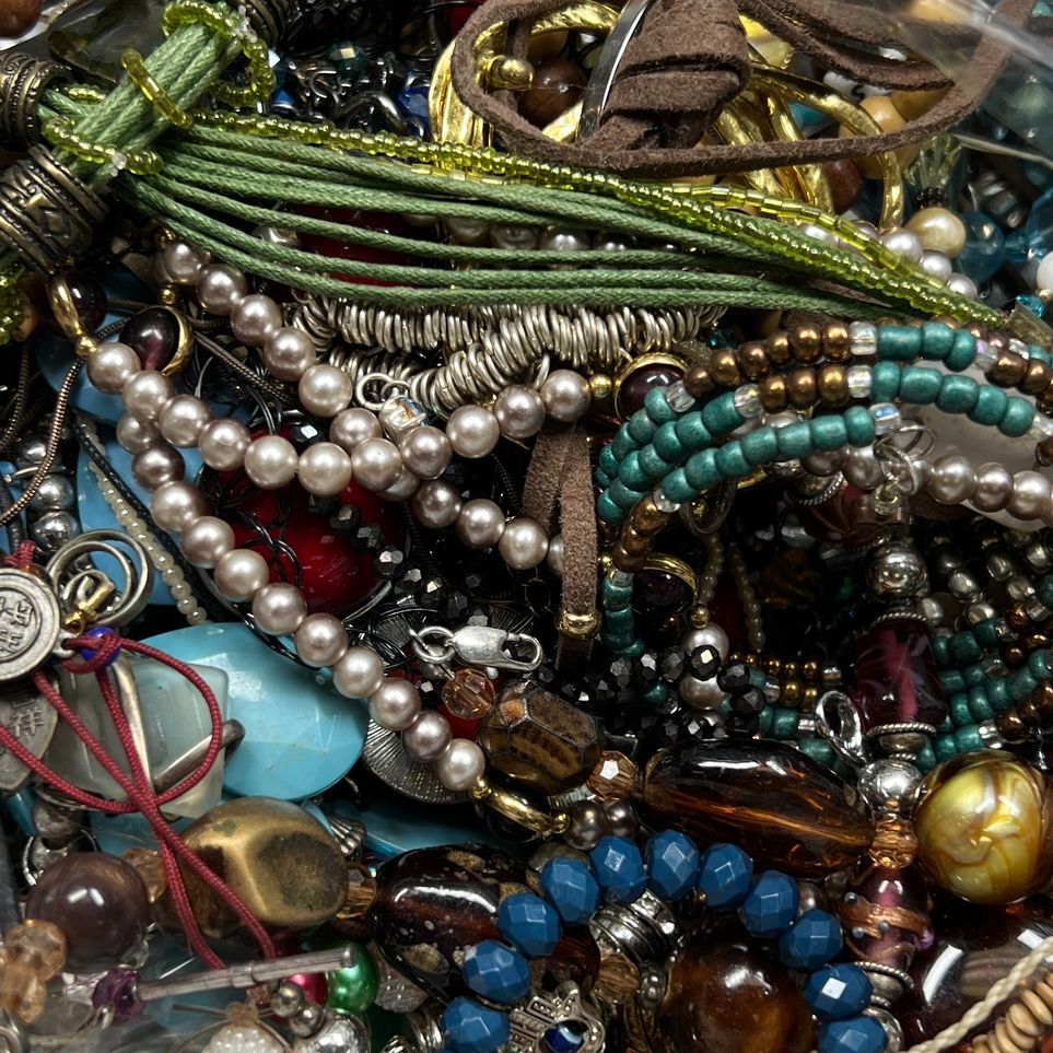 5 Lbs Costume Jewelry Grab Bag