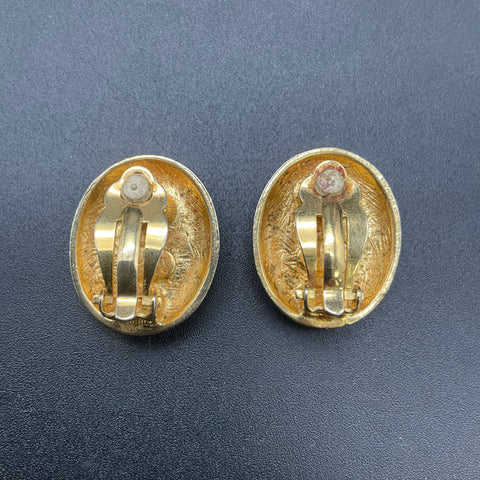Joan Rivers Vintage Gold Tone Cameo Clip On Earrings Classical Portrait 1"