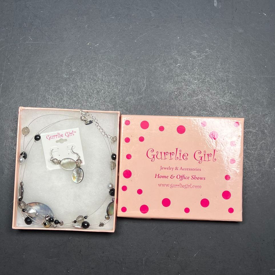 Gurrlie Girl Abalone Earrings and Necklace Set IOB
