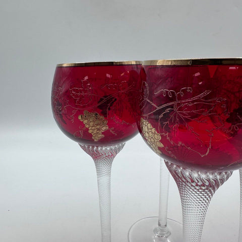 Vintage Ruby Red Wine Glasses 4 Piece Lot Etched Grapes Vines Gold Trim 7 In